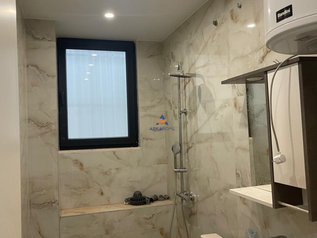 OFFICE FOR RENT 50M2 "STADIUM DINAMO" 700 EURO