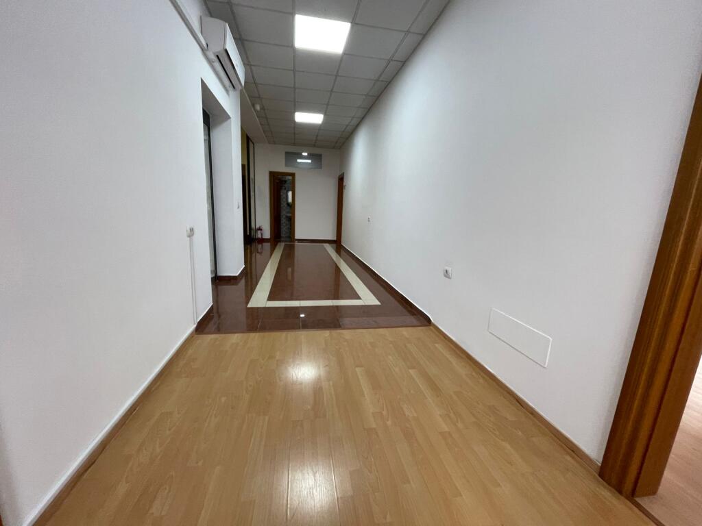 Jepet Njesi Biznesi Me Qera