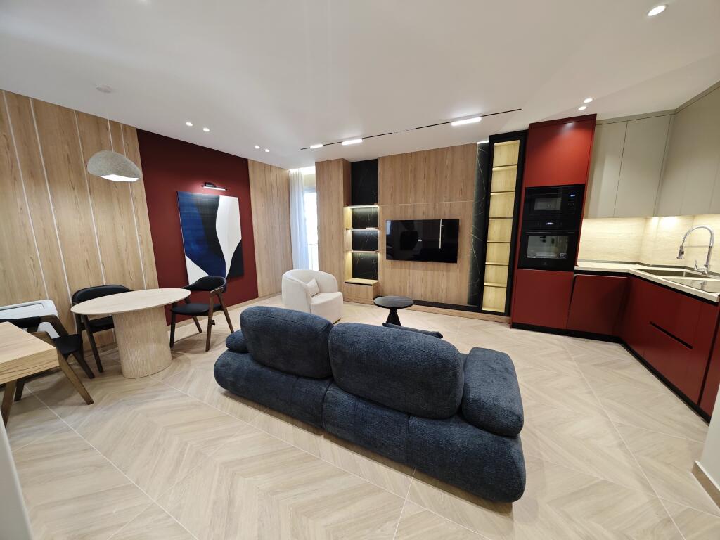 Qera Super Apartamenti 1+1. Durres, Qender
