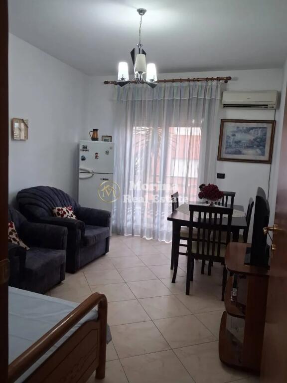 Qera, Apartament 1+1,Qender, 800 euro/muaj