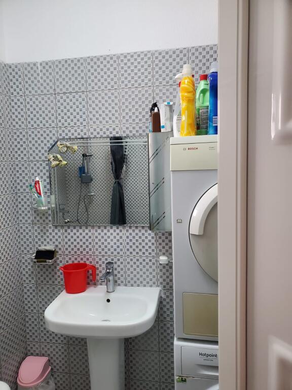 VENDESI APPARTAMENTO 1+1 YZBERISHT 95.000 EURO