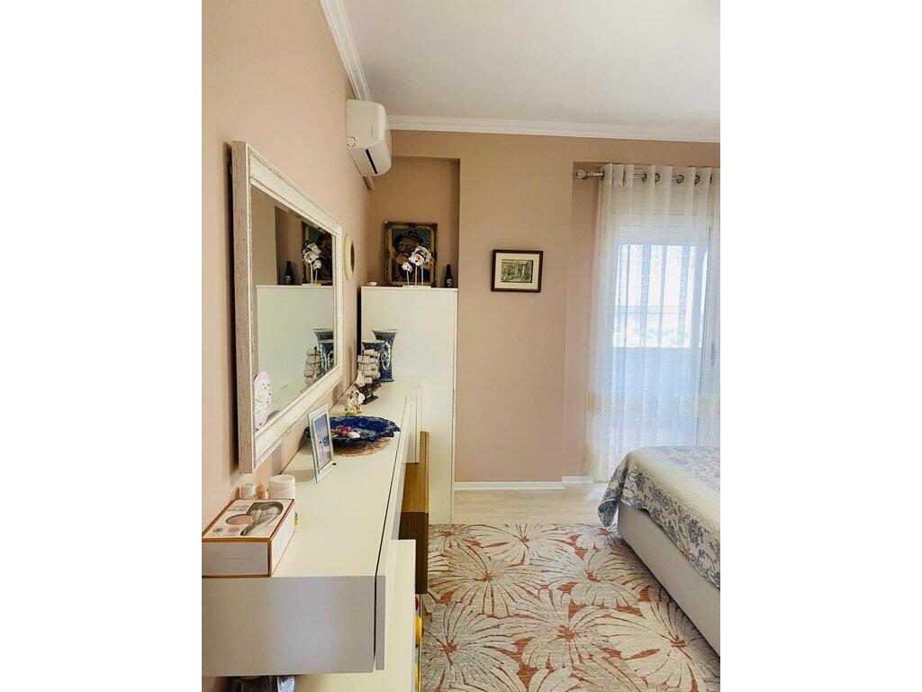 Shitet Apartament 2+1, Durrës.