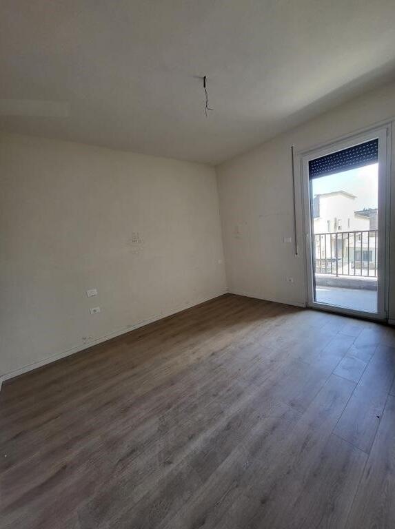 🏢 Zyra me Qira  | Trio Tower, Don Bosko