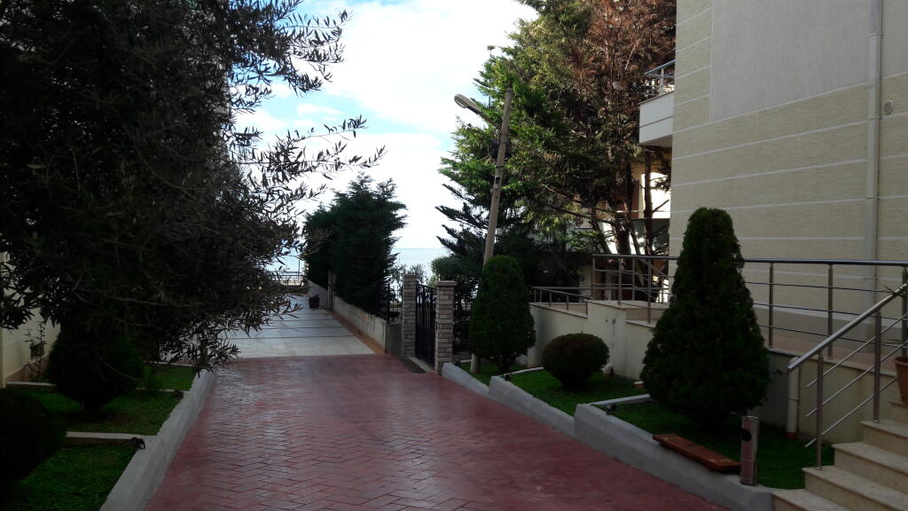 Jepet me qera apartament 1+1, Uji i Ftohtë, Vlorë