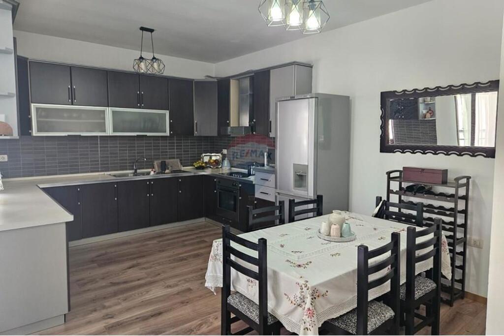 Kodra e Diellit, Tirane, Apartament  Per Qira