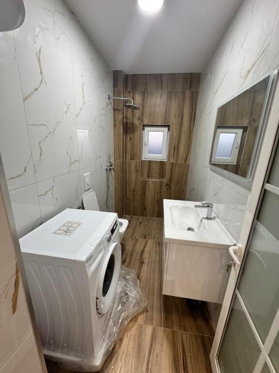 Apartament 2+1 me qira tek Myslym Shyri!
