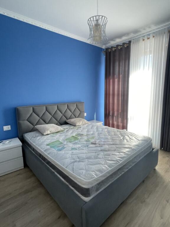 Jepet me qira  2+1+2+Ballkon Tiranë – Rruga Myslym Shyri