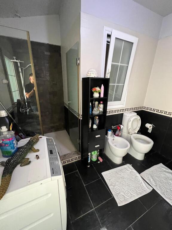 Vendesi appartamento 3+1+2 a Fresk/200,000 euro