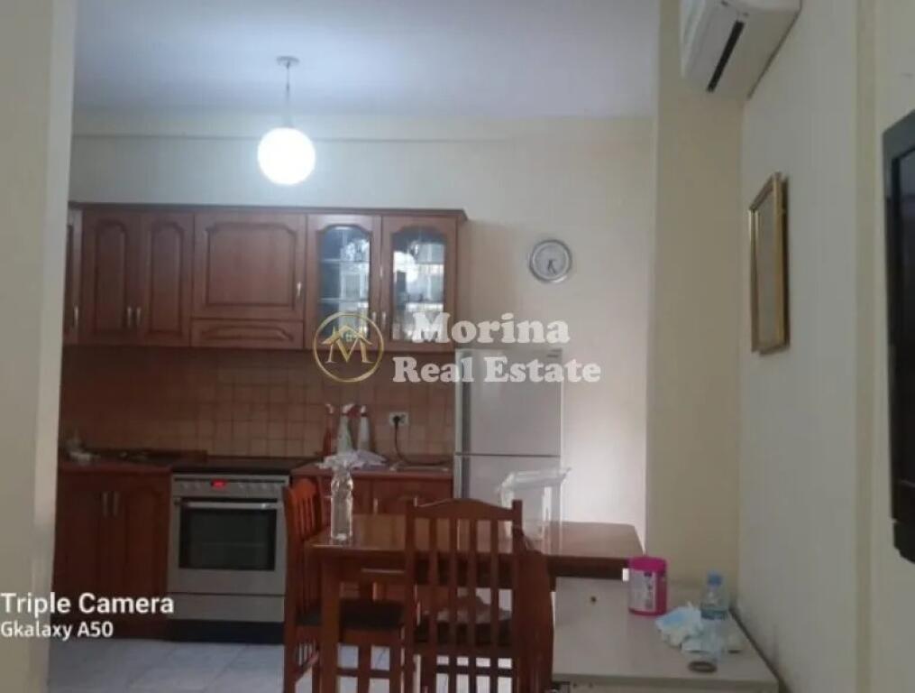 Qera, Hyrje private 2+1,5 Maji , 400 euro/muaj