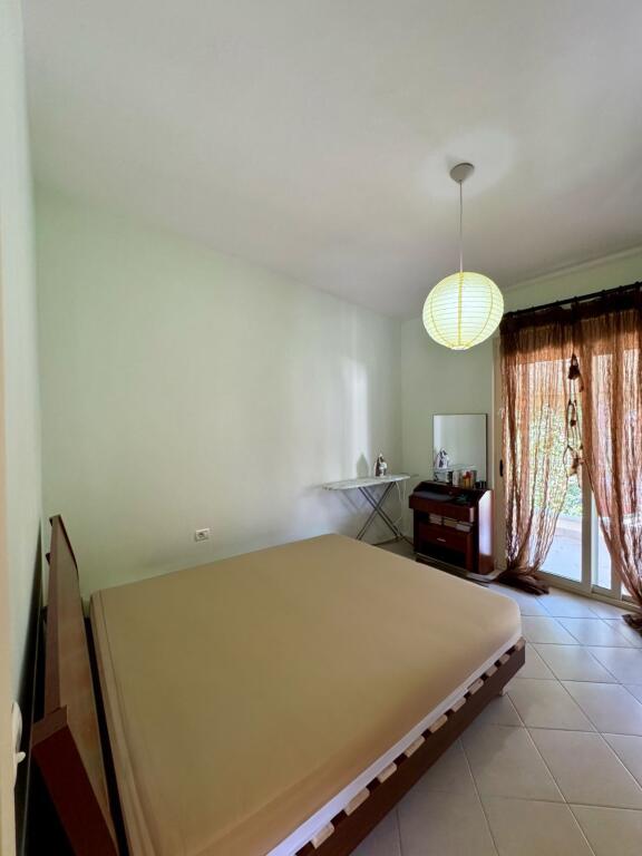 SHITET APARTAMENT 2+1 TE GJIRI I LALZIT
