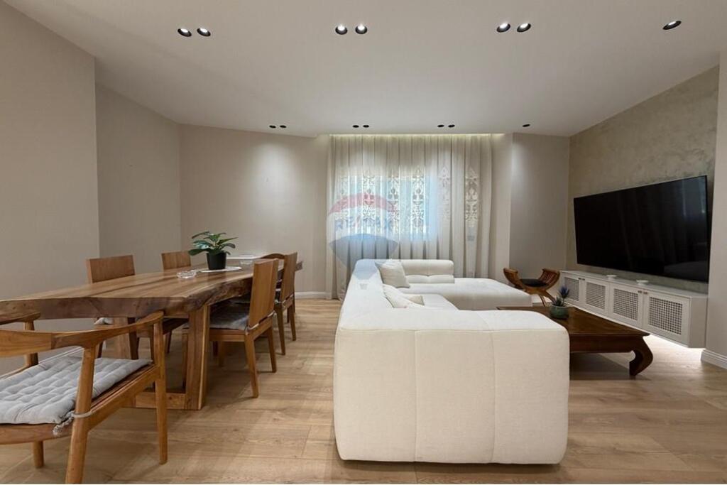 Apartament 2+1+2 + 2 ballkone 105 m2 me qera