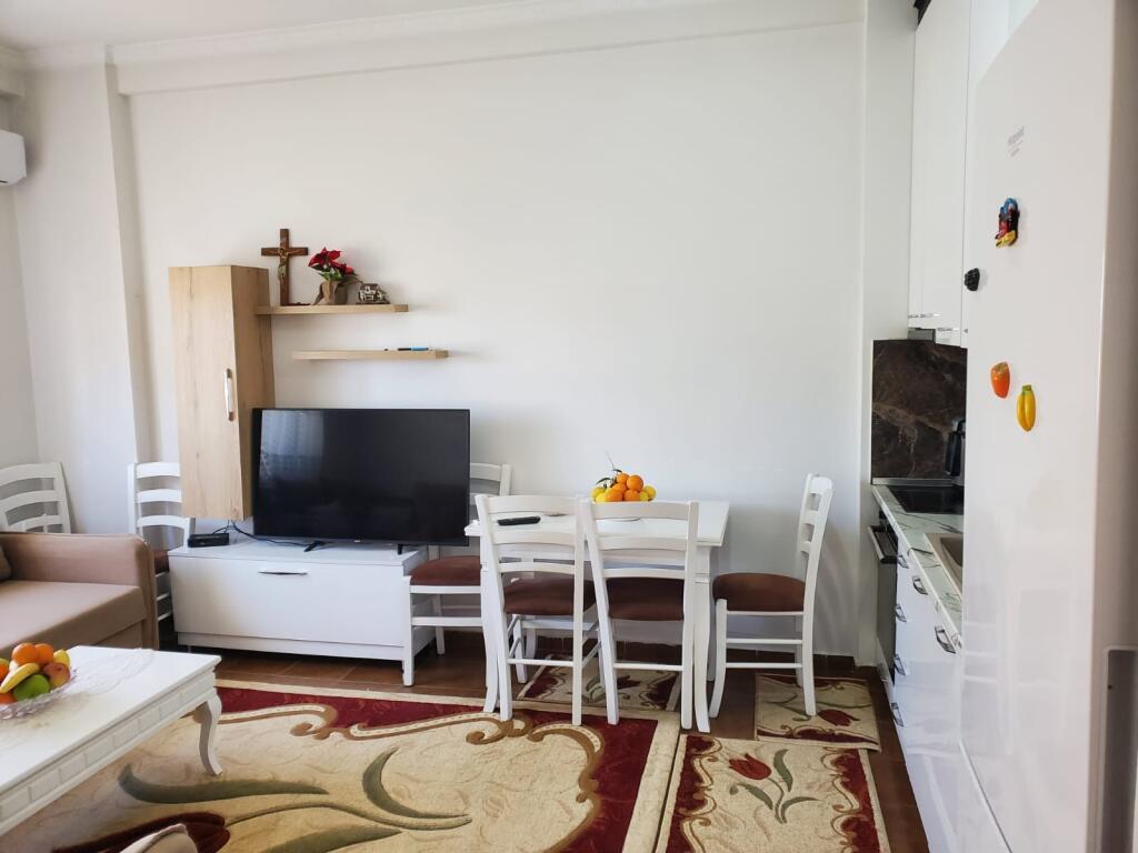 VENDESI APPARTAMENTO 1+1 YZBERISHT 95.000 EURO