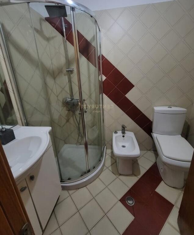 Vendesi in vendita 1+1 a Fresku, vicino a Spar 2