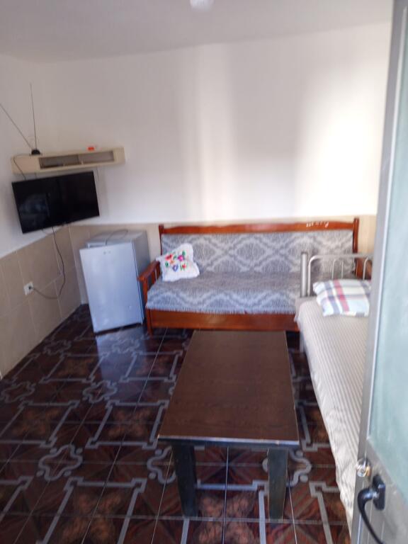 GARSIONERE 15000 LEKE.RRUGA 5 MAJI