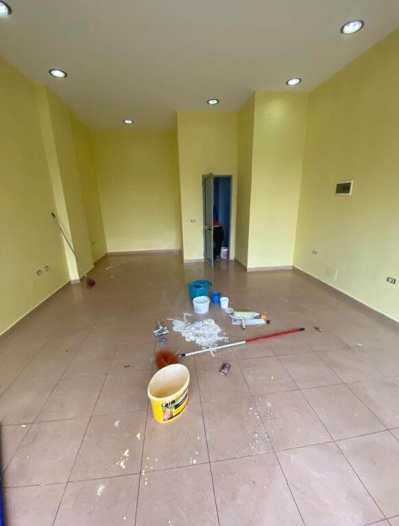 SHOP FOR SALE 52M2 FORMER RESTAURANT DURRESI 99,000 EURO