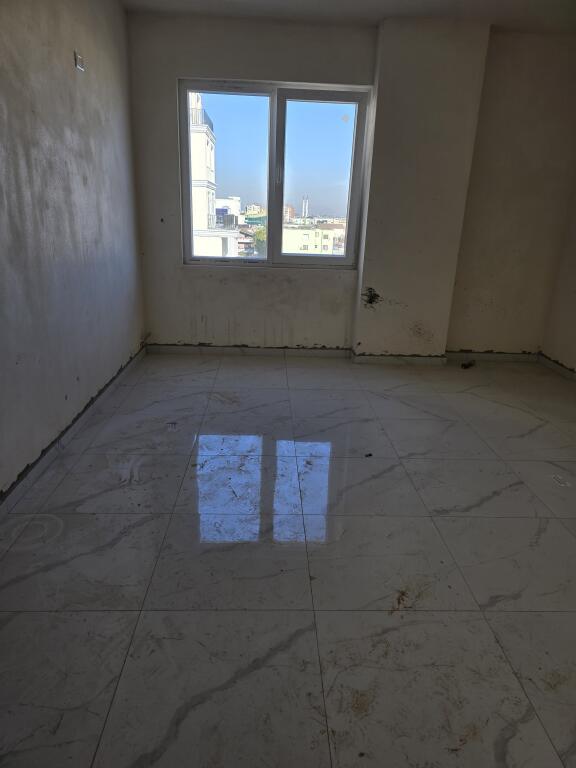 SHITET APARTAMENT 2+1 NË KAMEZ