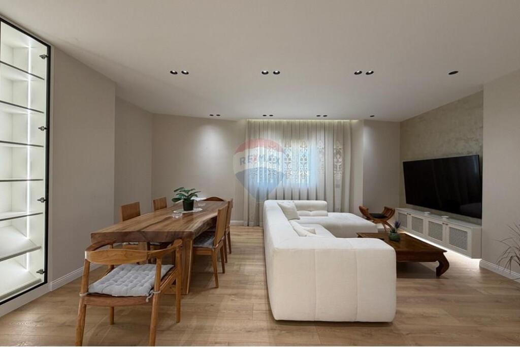 Apartament 2+1+2 + 2 ballkone 105 m2 me qera