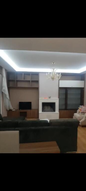 APARTAMENT ME QERA 1+1, 400 EURO. FRESK