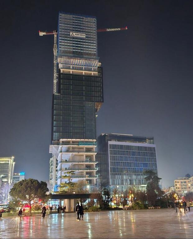 OFFICE FOR RENT 848 M2 SKENDERBEJ SQUARE 25,000 EURO