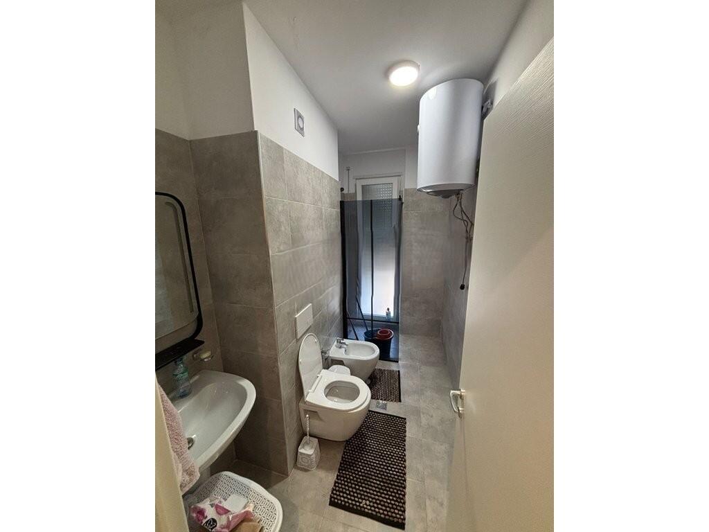 Apartament 2+1 me Qira mbikalimi i Kristal Center 600 €