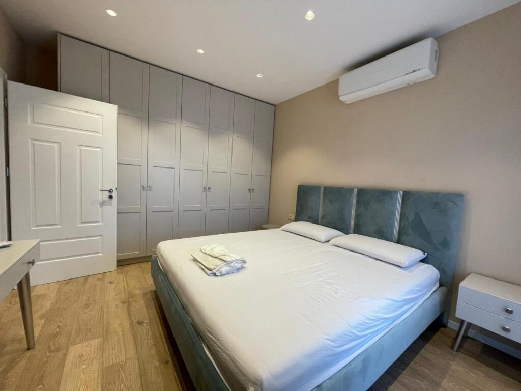 Me Qira Apartament 1+1 – Rruga Qemal Stafa