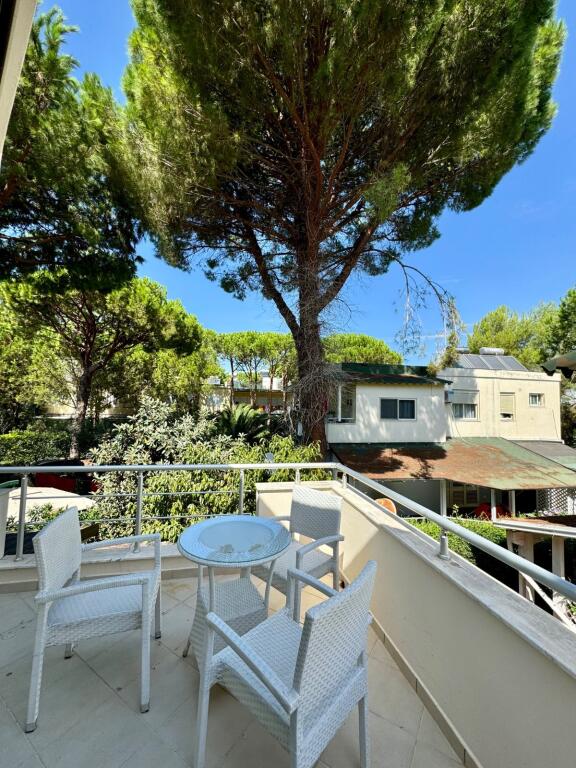 SHITET APARTAMENT 2+1 TE GJIRI I LALZIT