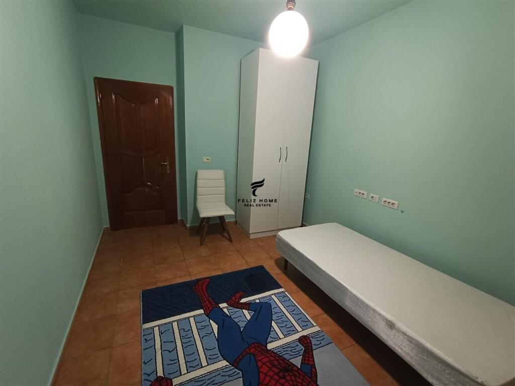 APARTAMENT ME QERA 3+1 KINOSTUDIO 50.000 LEKE