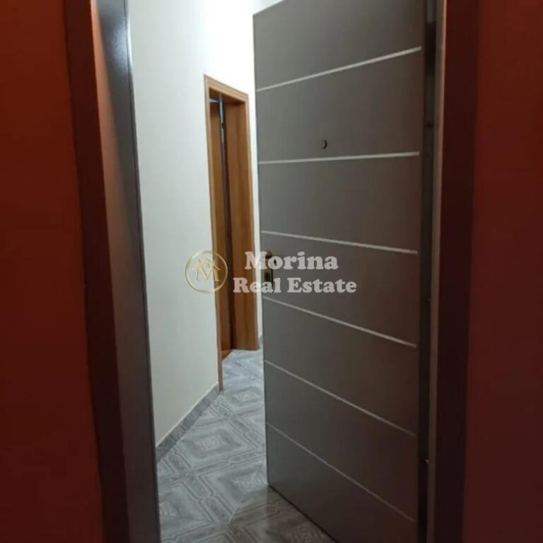 Qera, Hyrje private 2+1,5 Maji , 400 euro/muaj