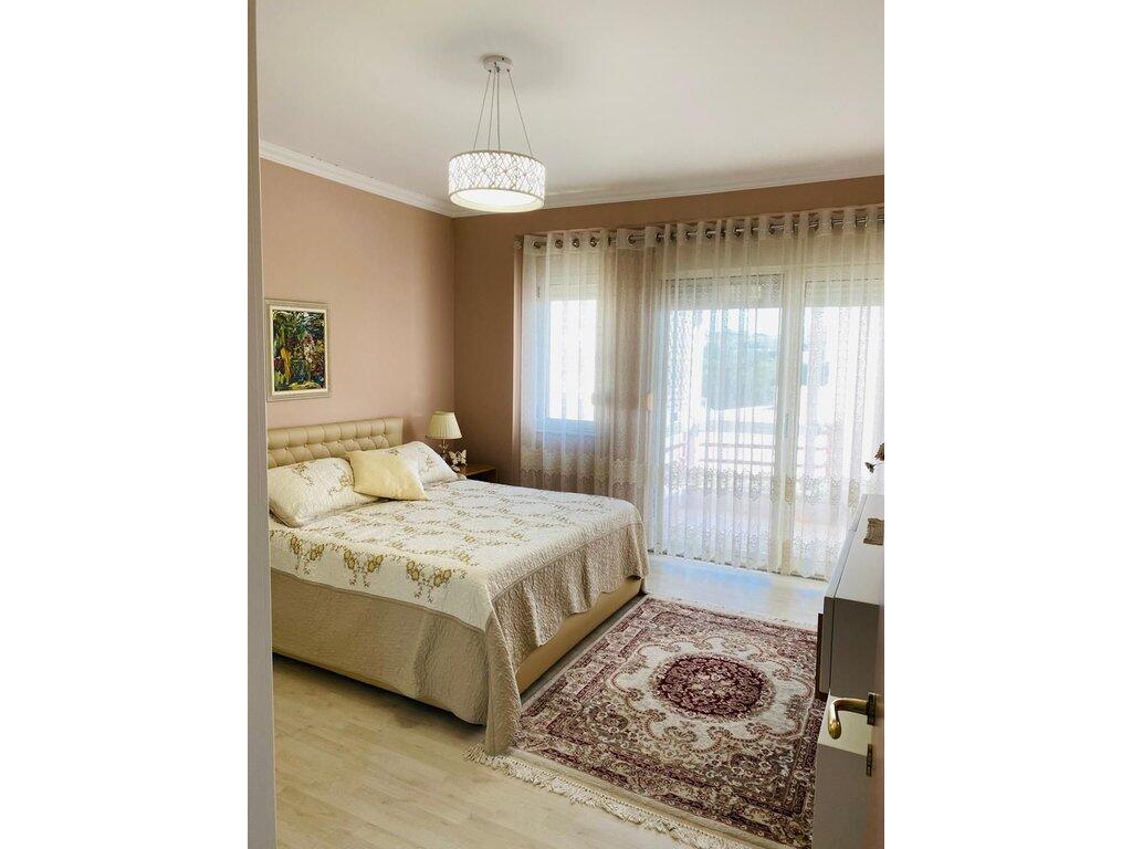 Shitet Apartament 2+1, Durrës.