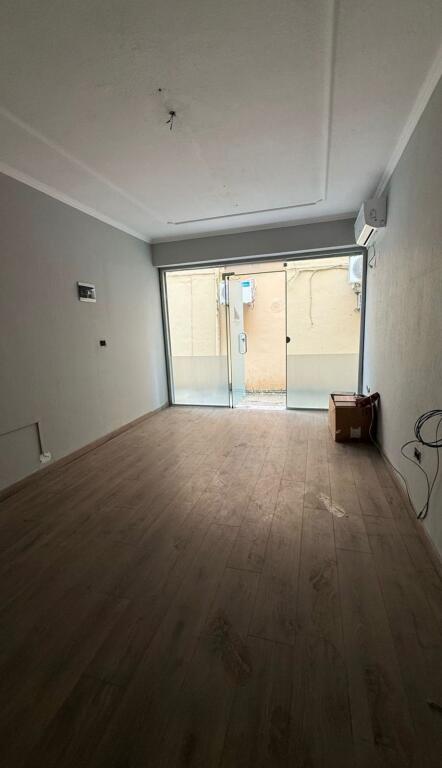 Jepet Ambient Open Space pranë Gjykatës së Rrethit Gjyqësor Tiranë!