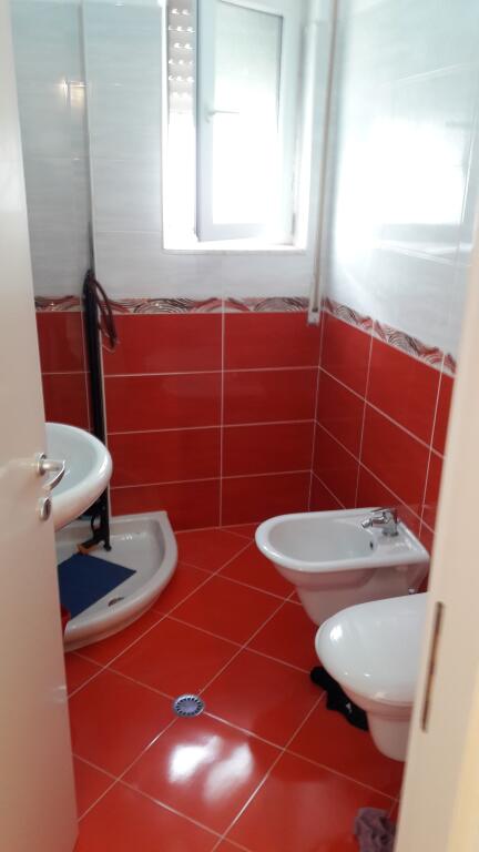 Jepet me qera apartament 1+1, Uji i Ftohtë, Vlorë