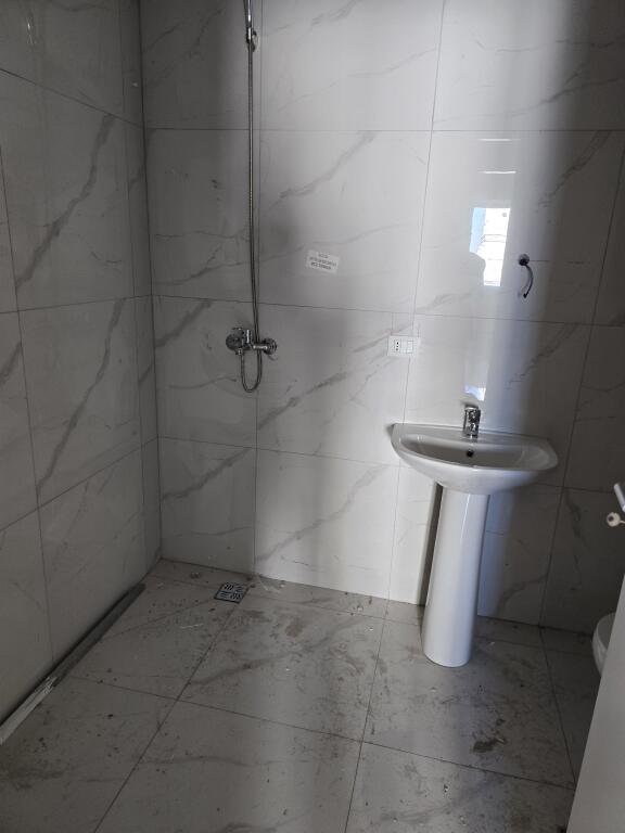 SHITET APARTAMENT 2+1 NË KAMEZ