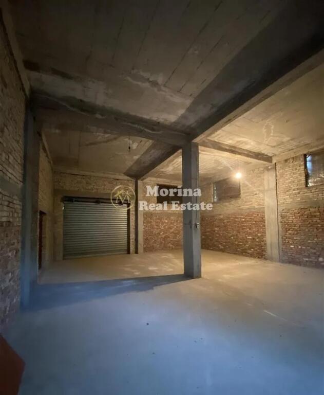 Affitto, Locale Commerciale/negozio, a Kombinat, 750 euro/mese.