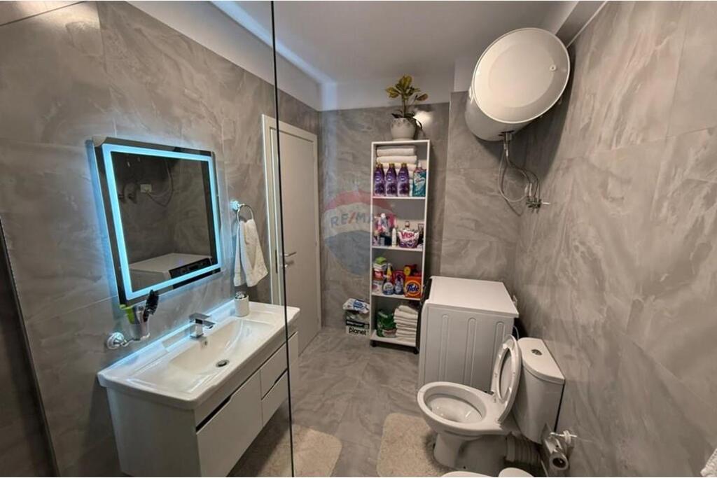 Shitet Apartament 2+1, Kompleksi Tom Doshi  !