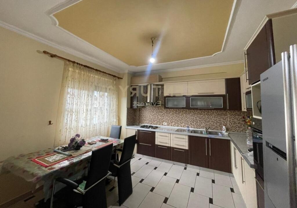 JAPIM ME QIRA APARTAMENT 1+1, ALI DEM