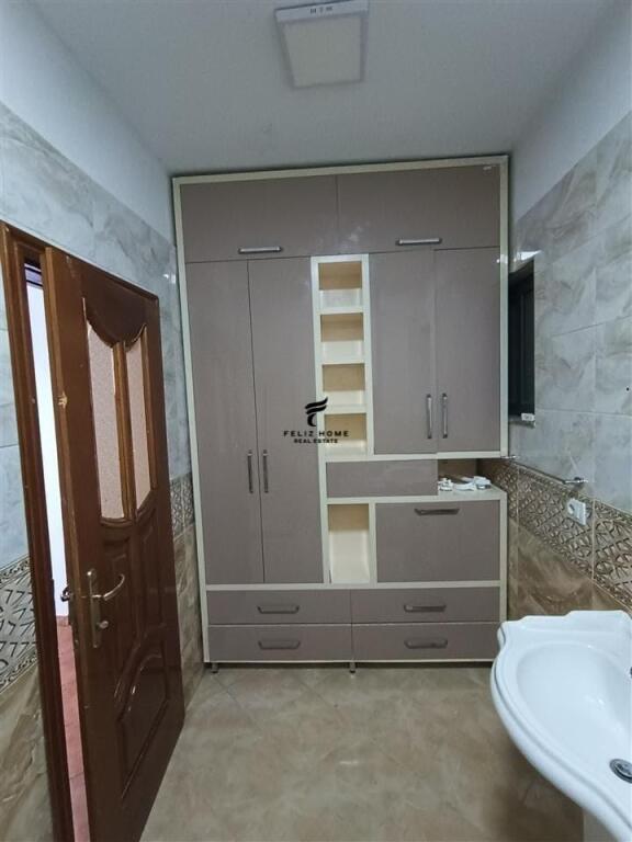 APARTAMENT ME QERA 3+1 KINOSTUDIO 50.000 LEKE