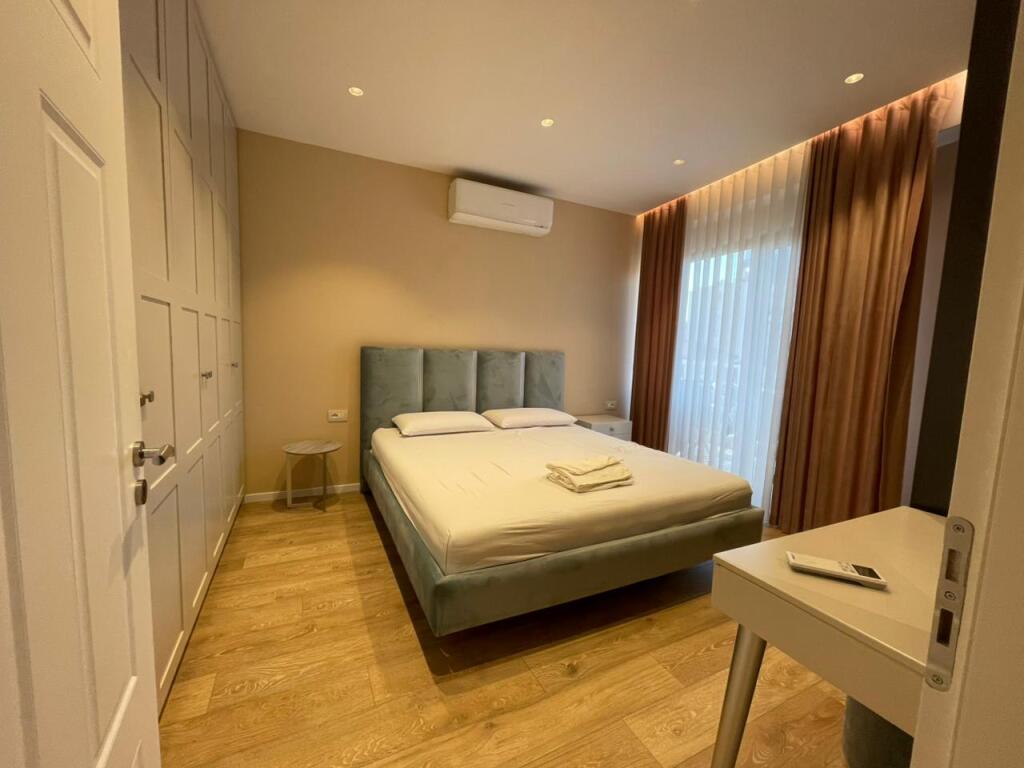 Me Qira Apartament 1+1 – Rruga Qemal Stafa