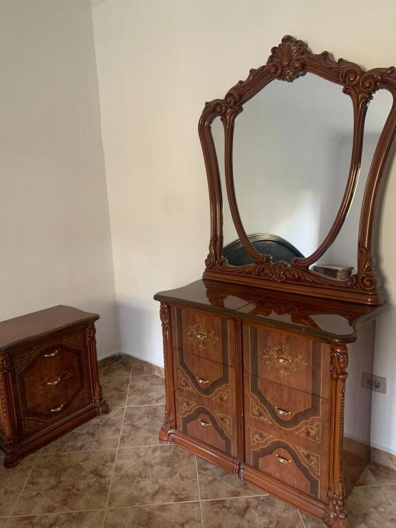 Jepet me qera apartament 1+1 | Kombinat