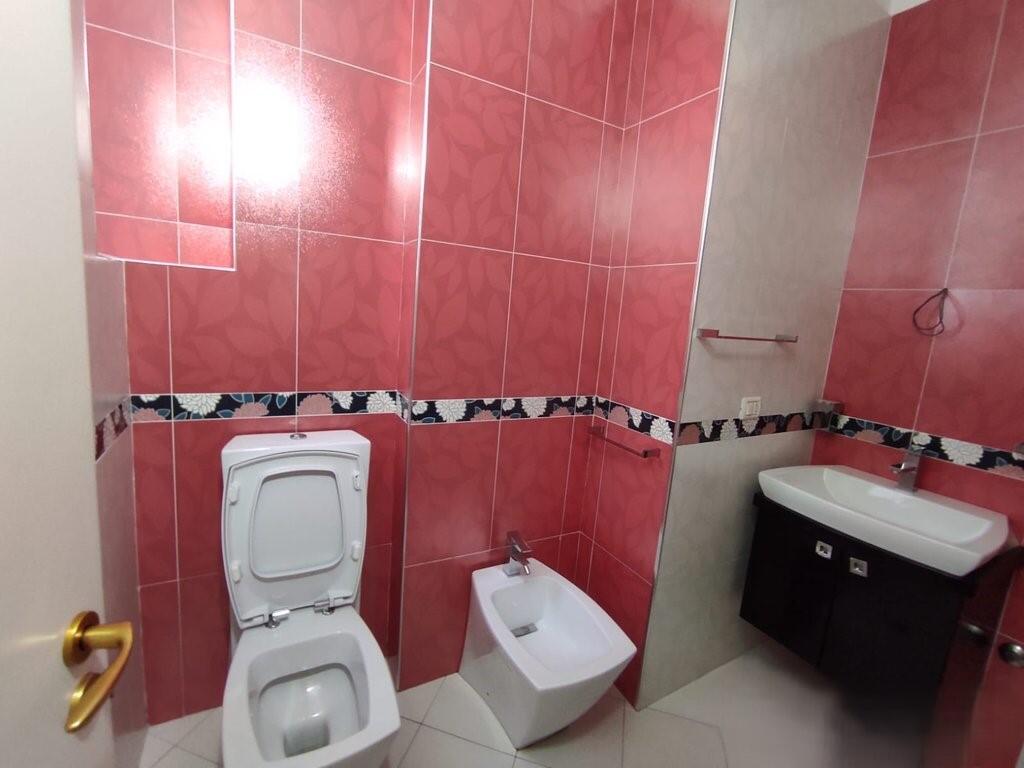 APARTAMENT 2+1+2 PER QERA PRANE QENDRES ! 800 € /Muaj