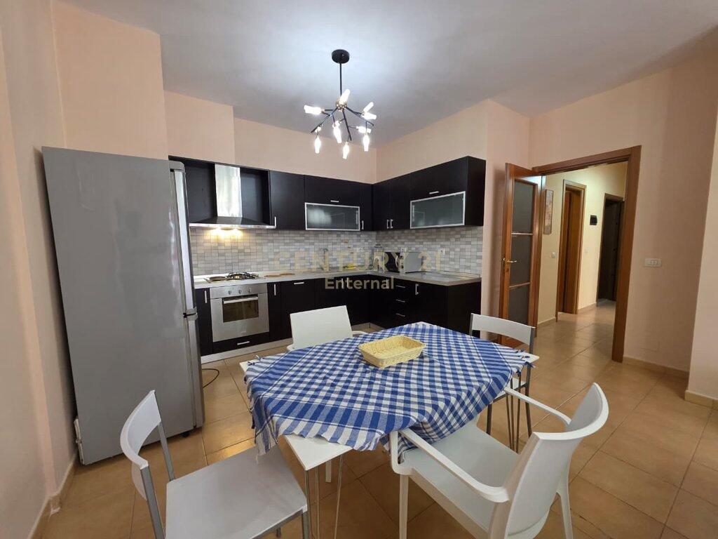 Apartament 2+1 per Qira