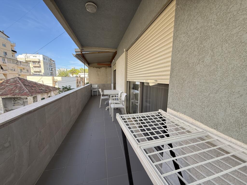 Apartment 2+1 for rent on Iliria beach