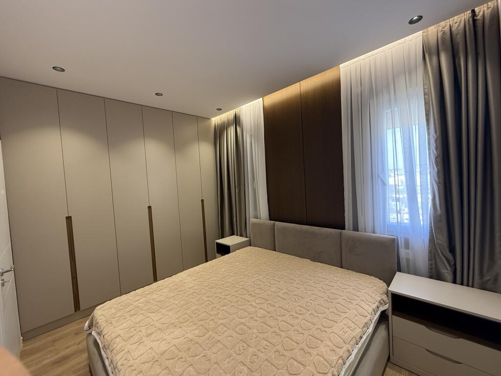 Apartment 2+1+2 with parking space on "5 Maji" street Tirana