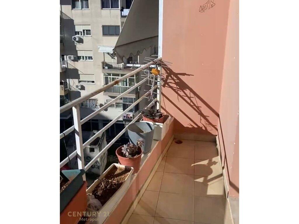 Apartament 1+1 Me Qira ne Fresk
