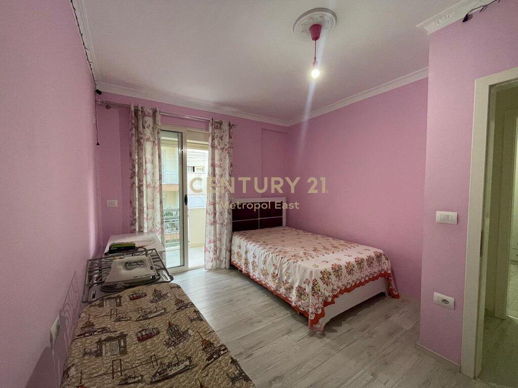 JEPET ME QIRA APARTAMENT 3+1 I MOBILUAR, NE ZONEN E FRESKUT