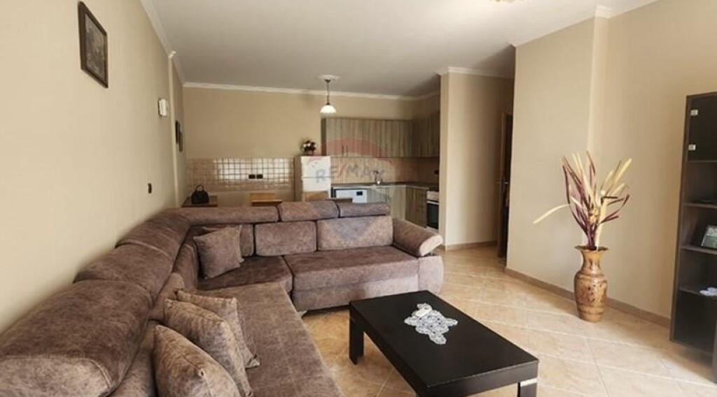 Jepet me qira apartament 1+1 ne Bllok