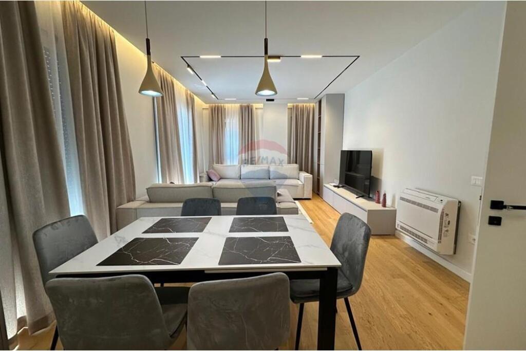 Apartament - Për Qira - Rose Garden, Tiranë € 1,400