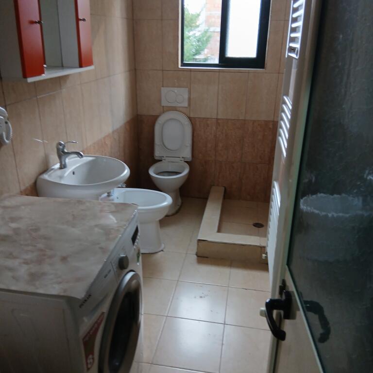 Garsoniere me qera kati 2