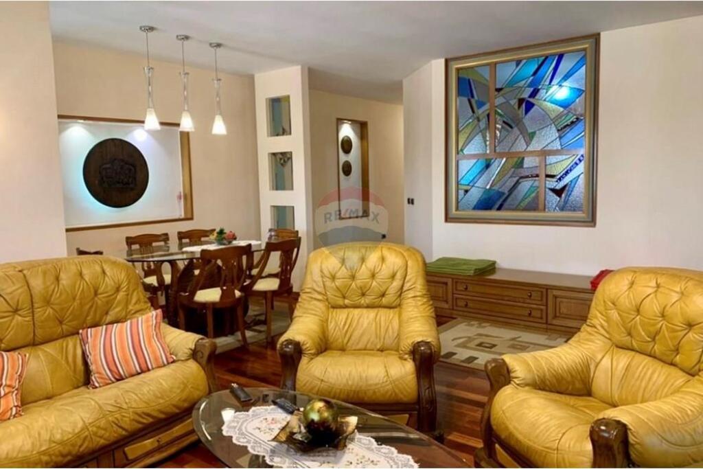 APARTAMENT 3+1 PËR QIRA QENDËR,