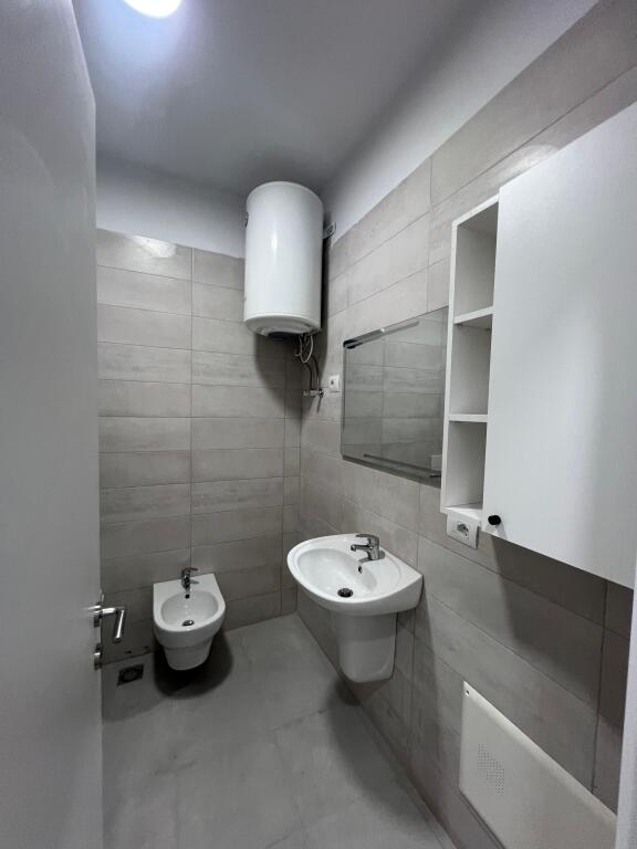 Univers City , Jepet apartament 2+1+2wc per qera