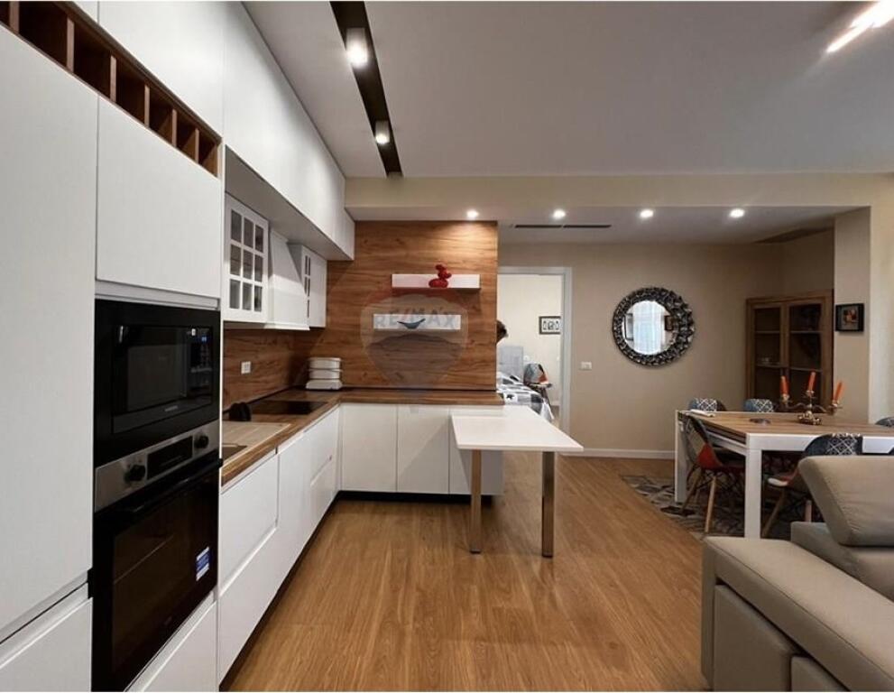 Apartment 2+1+2 For Rent - Qemal Stafa Street
